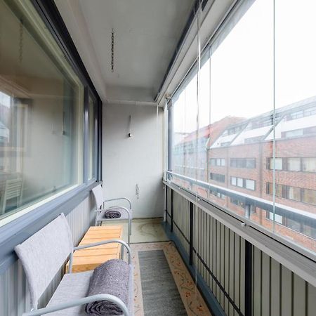 Stay Here Apartment Kamppi Helsinki Luaran gambar