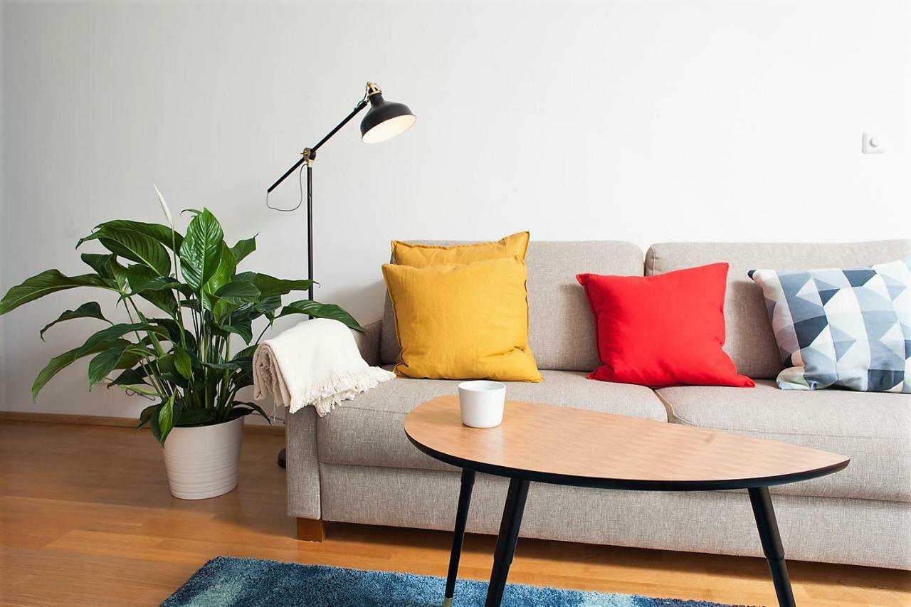 Stay Here Apartment Kamppi Helsinki Luaran gambar
