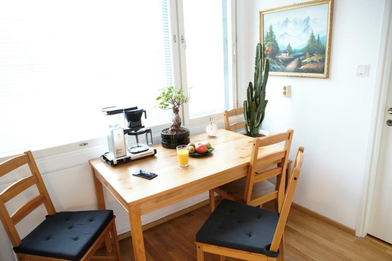 Stay Here Apartment Kamppi Helsinki Luaran gambar