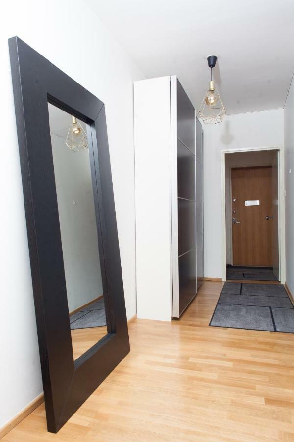 Stay Here Apartment Kamppi Helsinki Luaran gambar